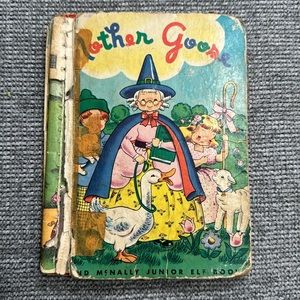 ☘️2/$10☘️Mother Goose, hard cover, 1946
